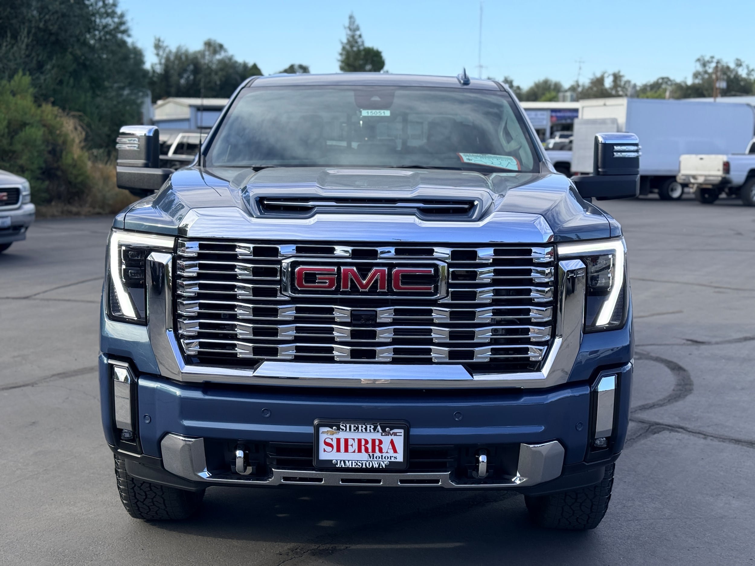 New 2026 GMC Sierra 2500 Denali w/ Denali Reserve Package AWD/4WD image 2