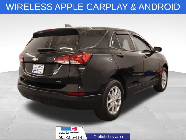 Used 2024 Chevrolet Equinox LS w/ LS Convenience Package AWD/4WD image 3