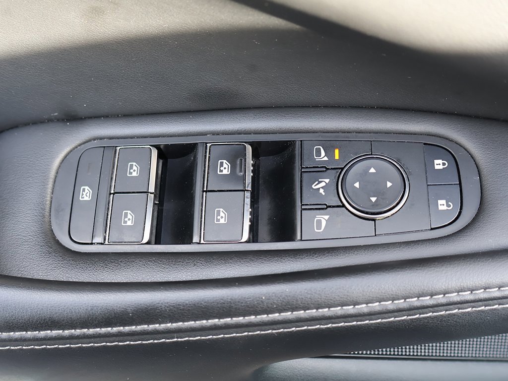 Used 2023 INFINITI QX60 Luxe w/ Cargo Package image 47