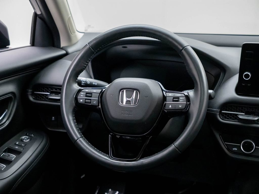 Used 2023 Honda HR-V EX-L image 13