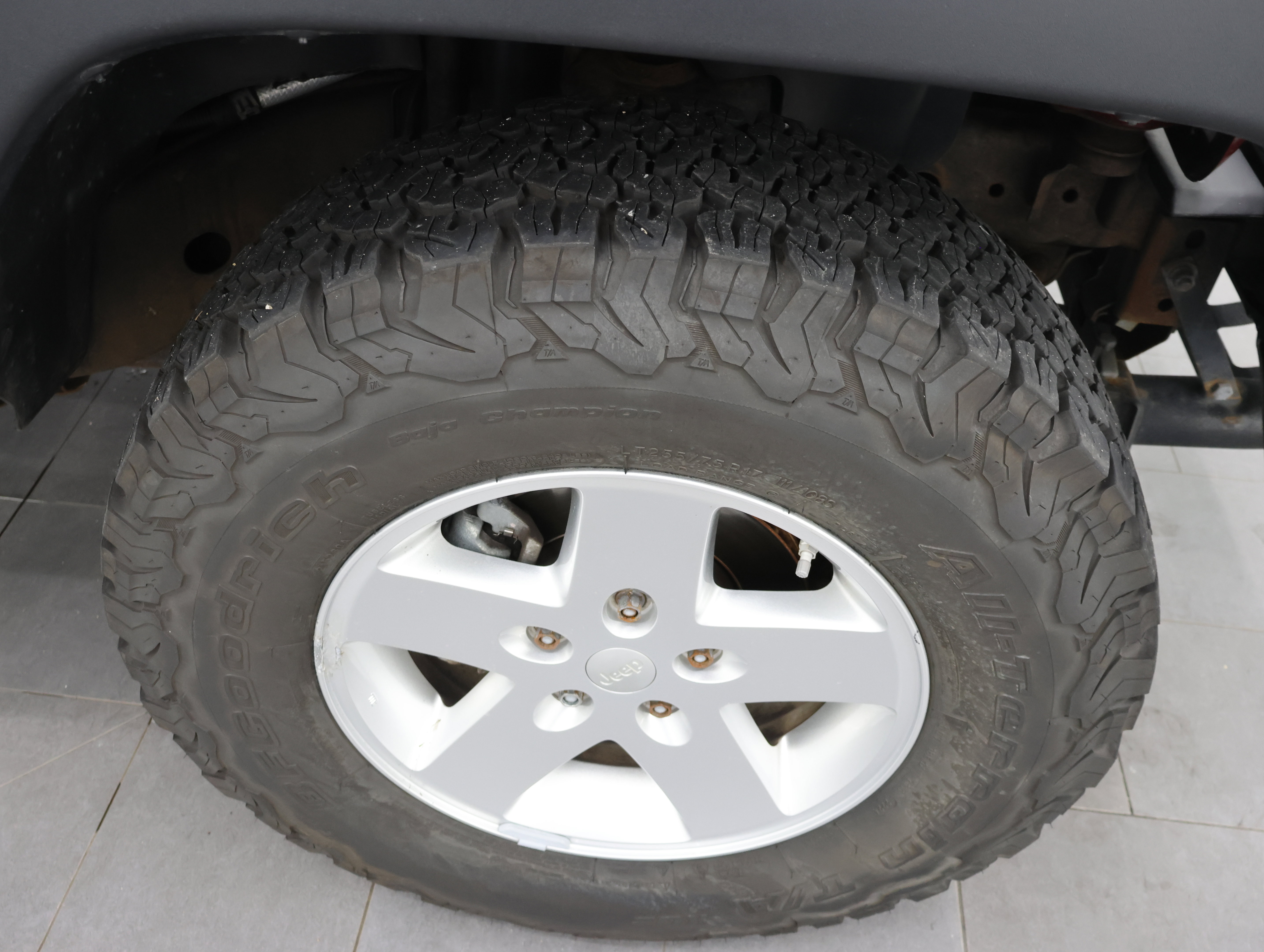 Used 2009 Jeep Wrangler X AWD/4WD image 3