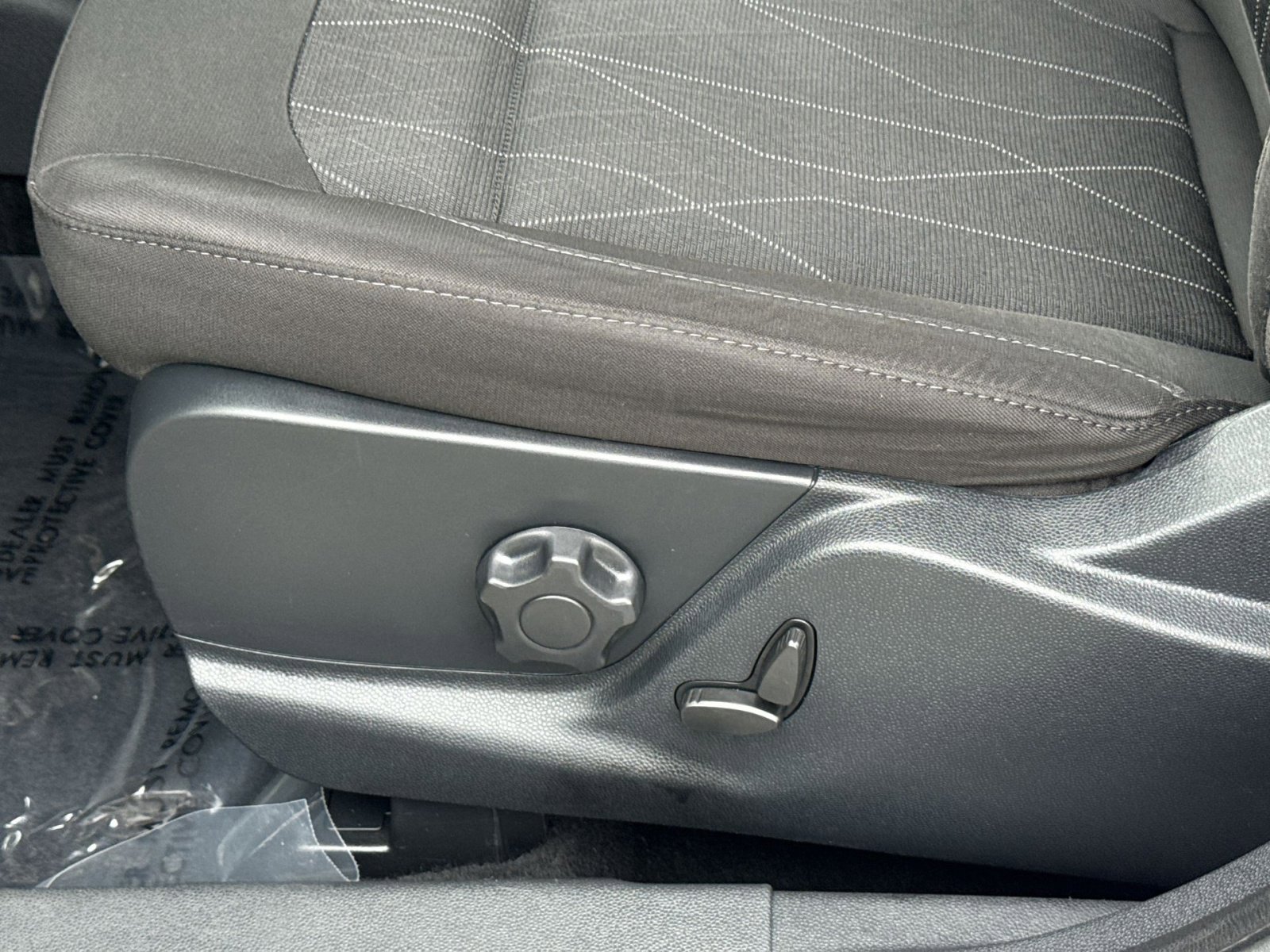 Used 2018 Ford EcoSport SE w/ SE Convenience Package image 14