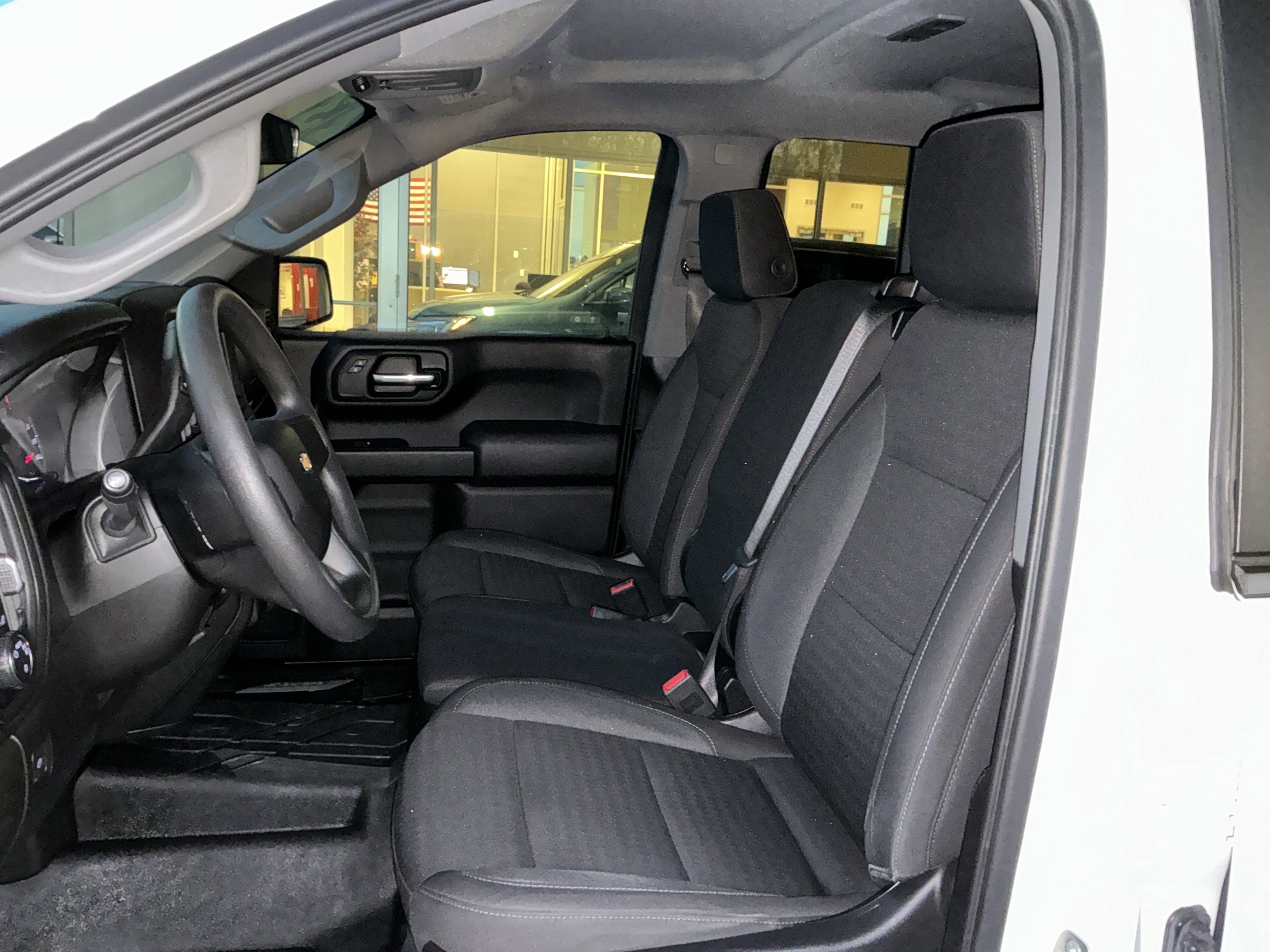 Used 2023 Chevrolet Silverado 1500 Custom image 28