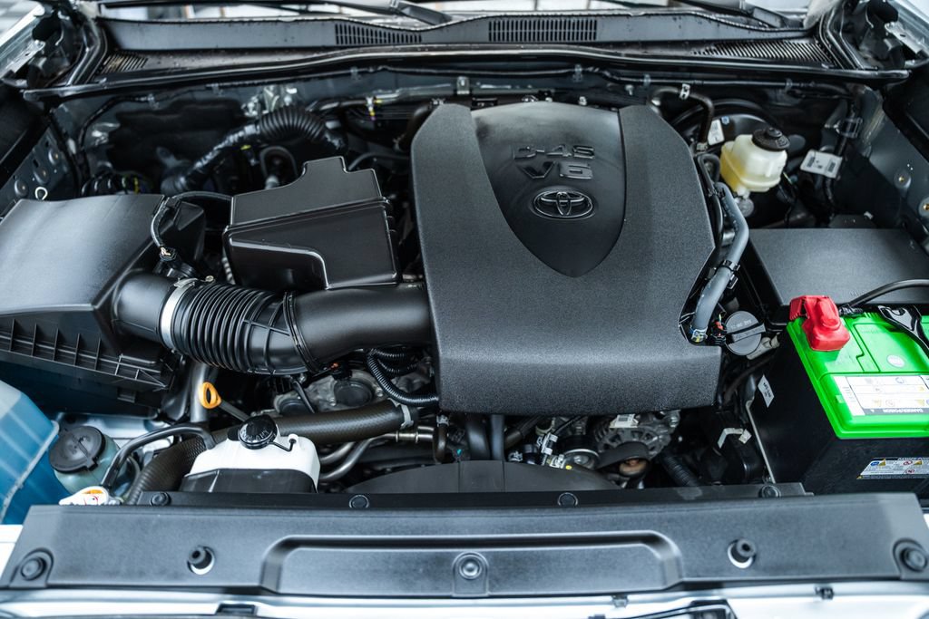 Certified 2022 Toyota Tacoma SR5 AWD/4WD image 20