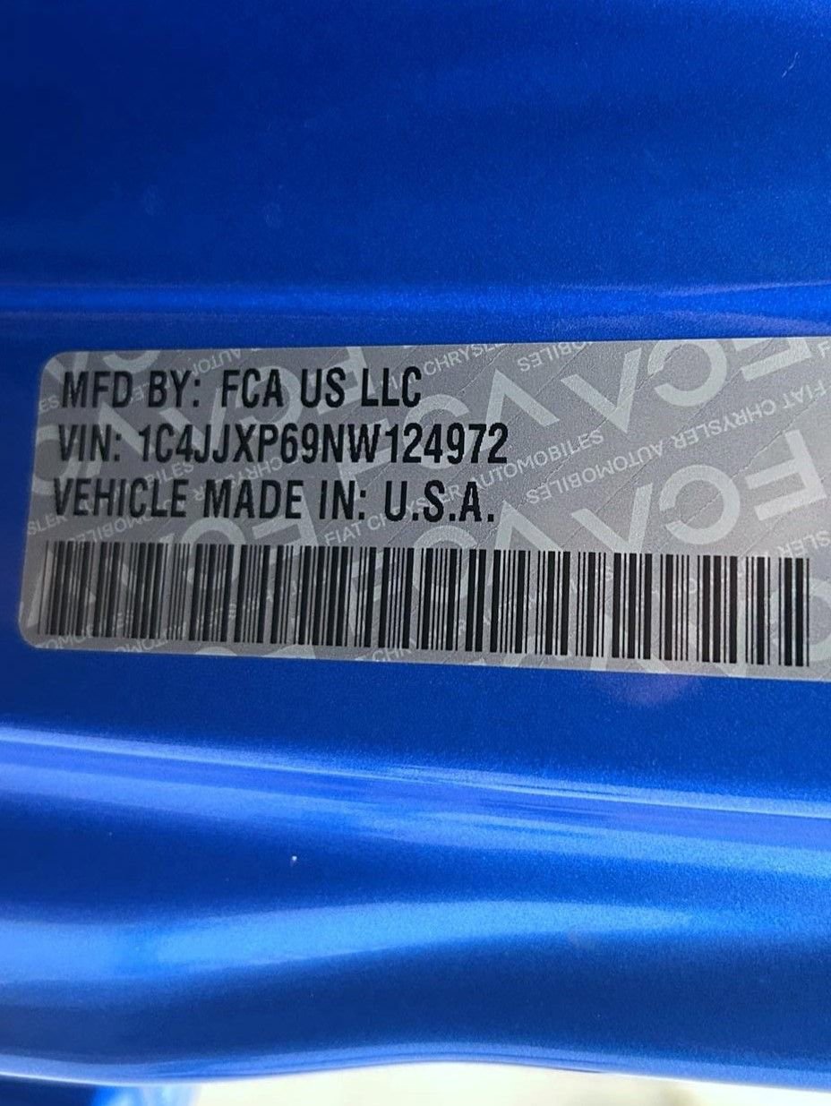 Certified 2022 Jeep Wrangler Unlimited Sahara w/ Cold Weather Group image 25