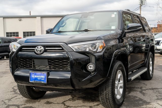 Used 2023 Toyota 4Runner SR5 Premium image 2