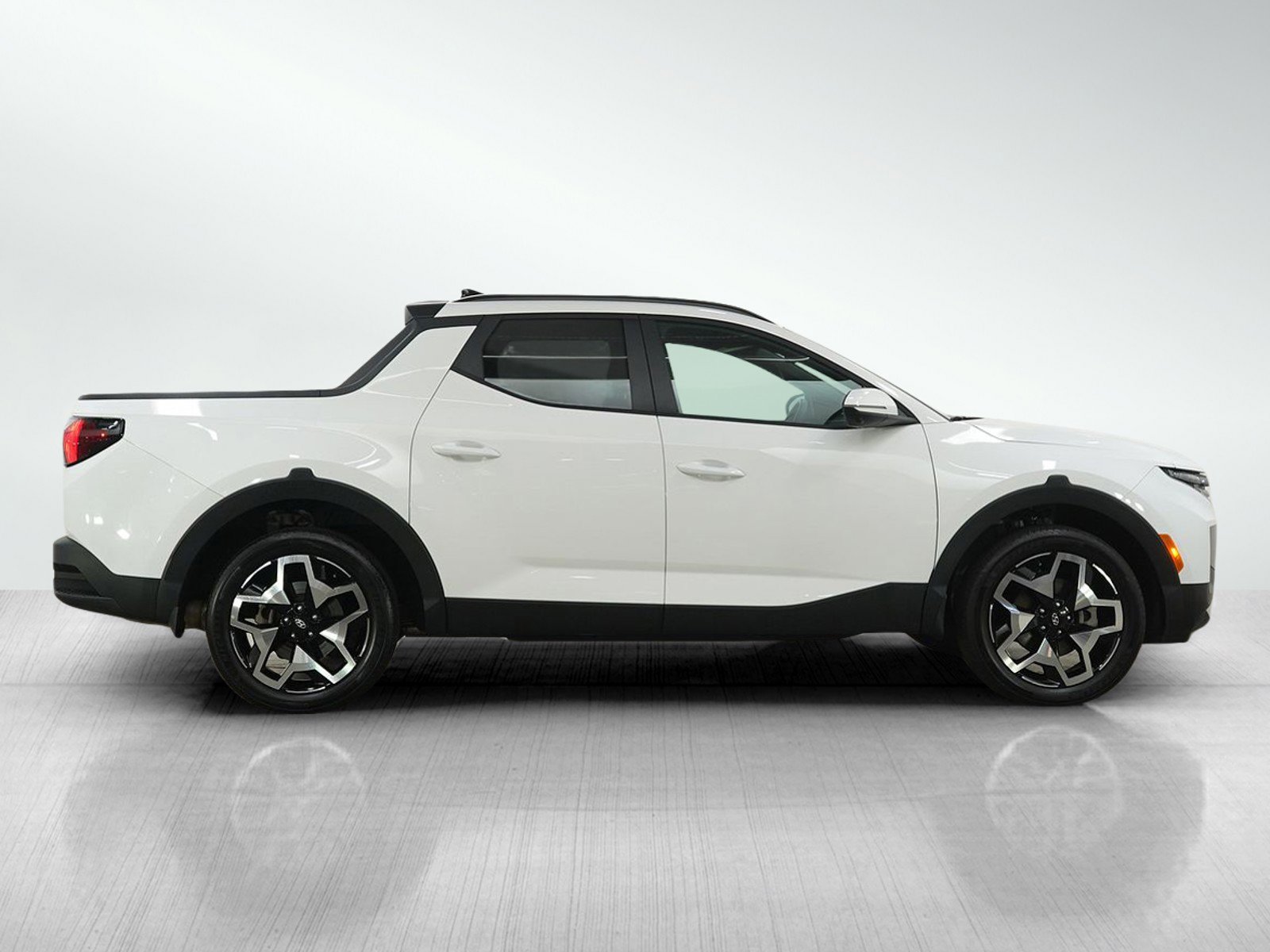 Certified 2023 Hyundai Santa Cruz Limited w/ Cargo Package AWD/4WD image 6