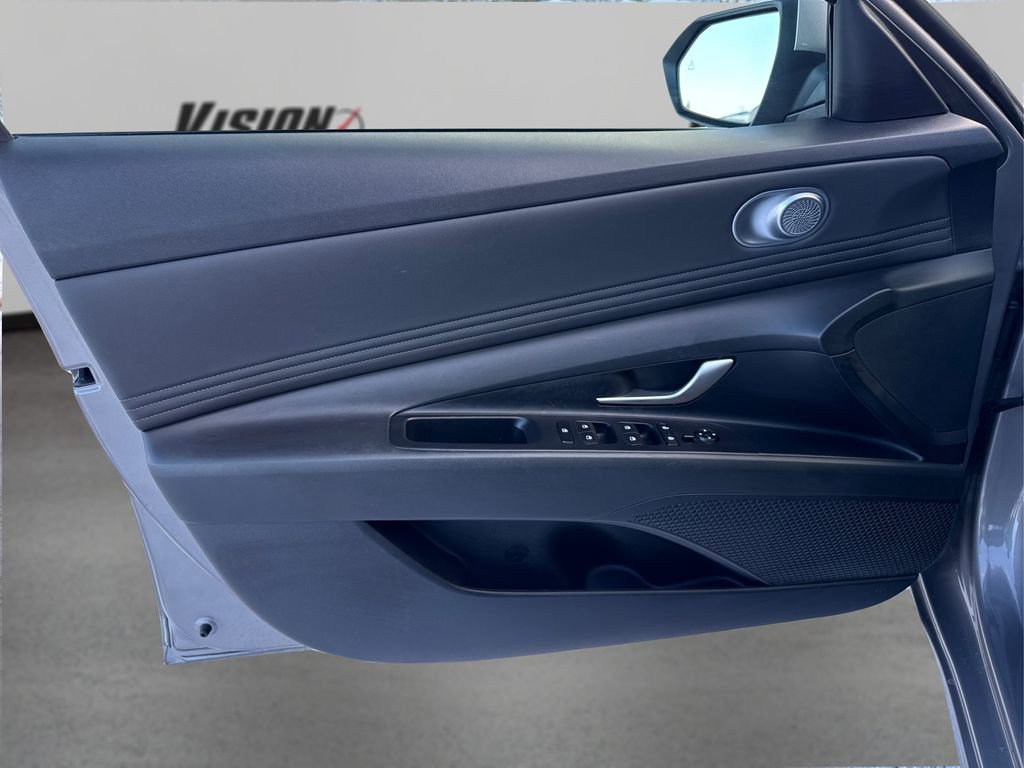 Certified 2023 Hyundai Elantra SEL w/ Convenience Package image 22