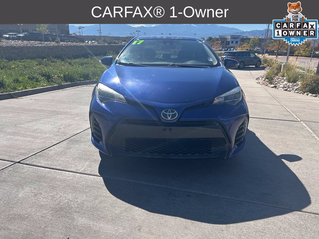 Used 2017 Toyota Corolla SE w/ SE Premium Package FWD image 2