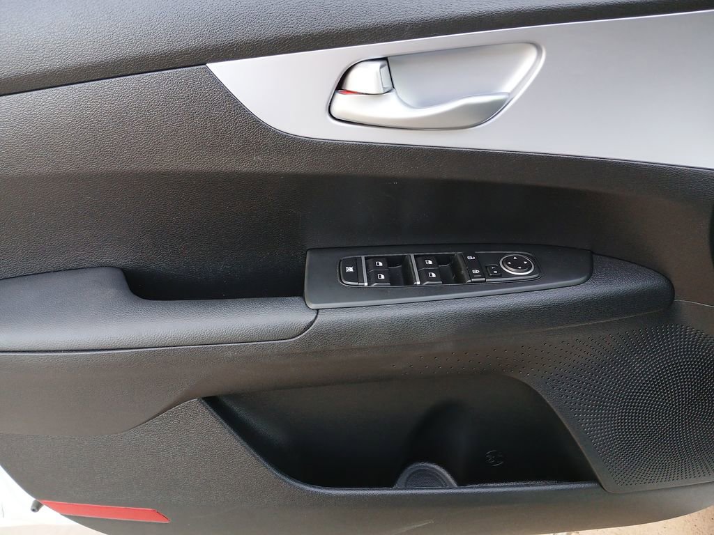 Used 2024 Kia Forte LXS image 24