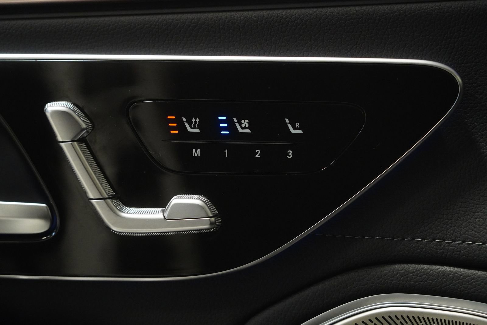 Certified 2023 Mercedes-Benz EQS AMG 4MATIC image 32