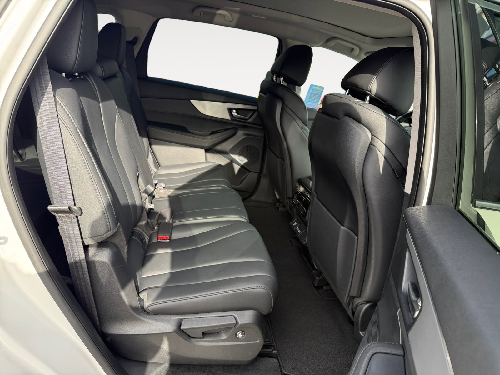 Used 2024 Acura MDX FWD image 18