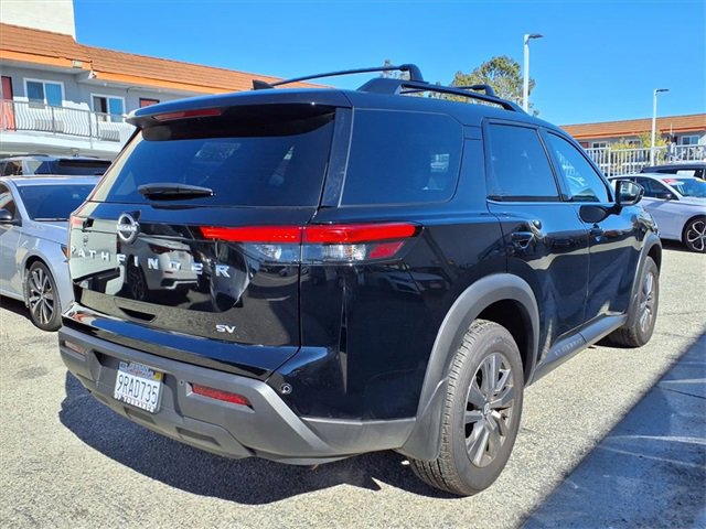 Certified 2024 Nissan Pathfinder SV image 22