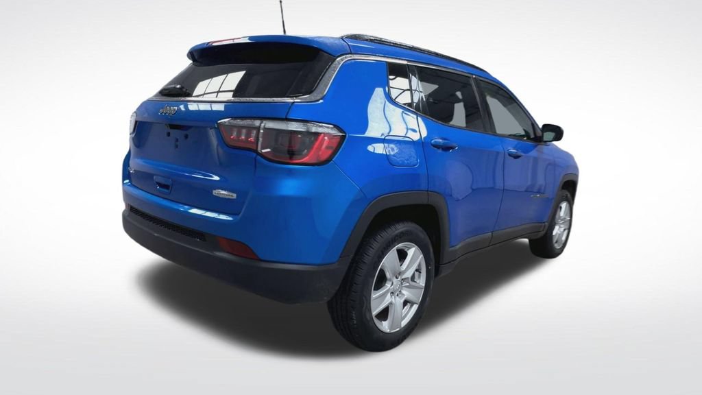 Used 2022 Jeep Compass Latitude w/ Convenience Group AWD/4WD image 8