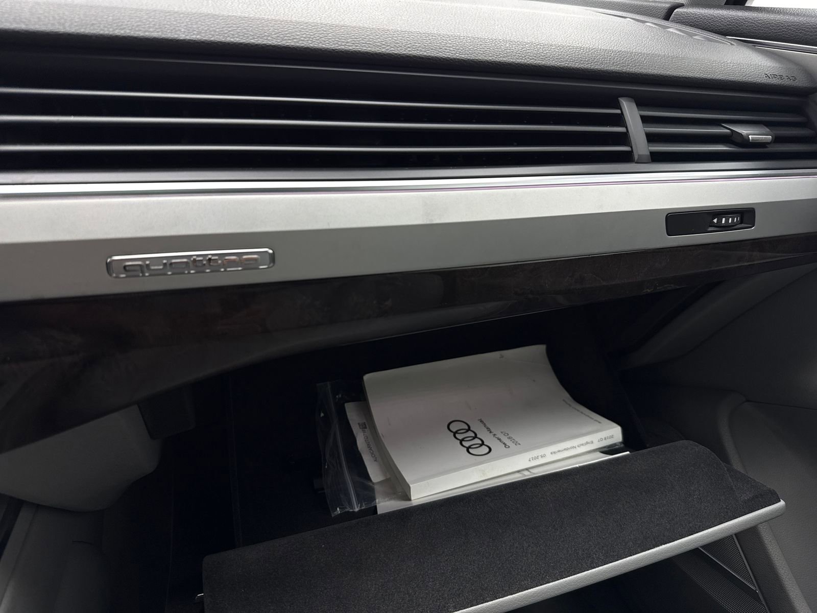 Used 2018 Audi Q7 2.0T Premium Plus AWD/4WD image 32