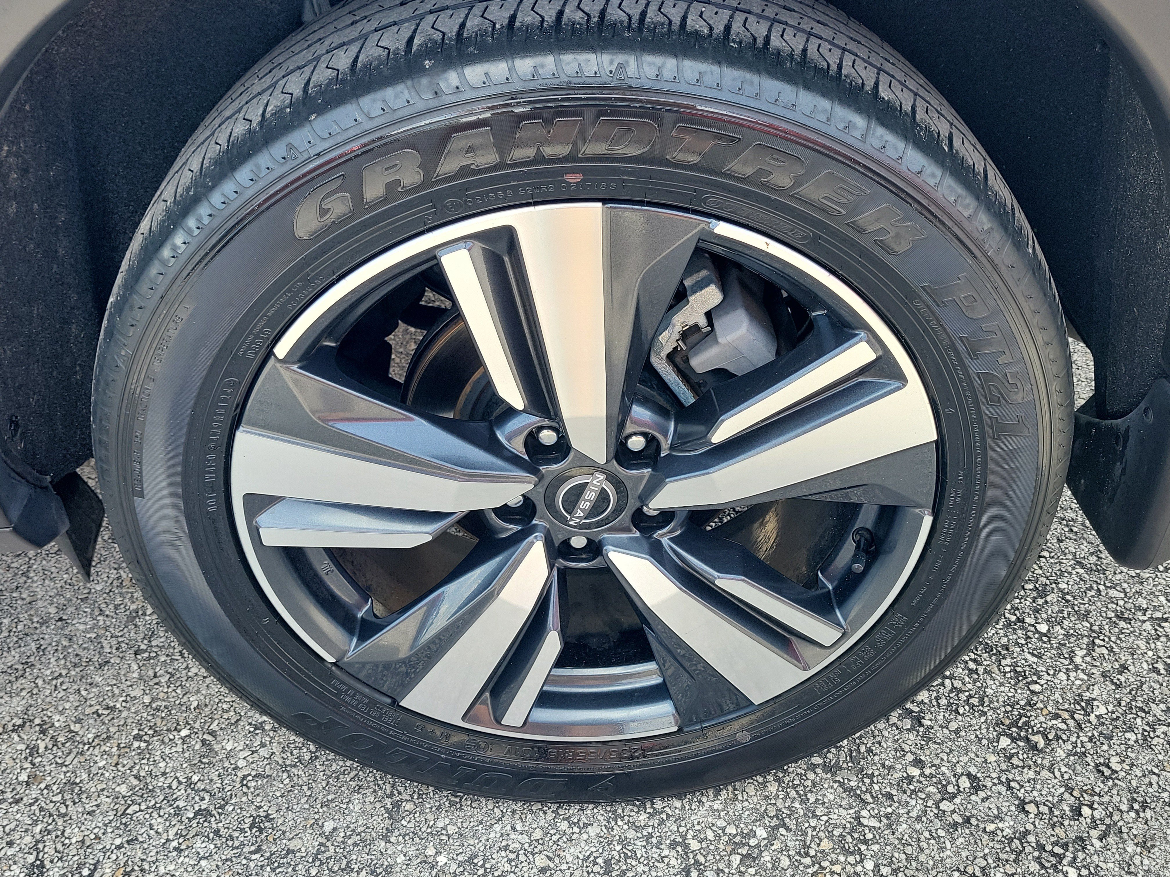 Certified 2024 Nissan Rogue SL w/ SL Premium Package FWD image 10