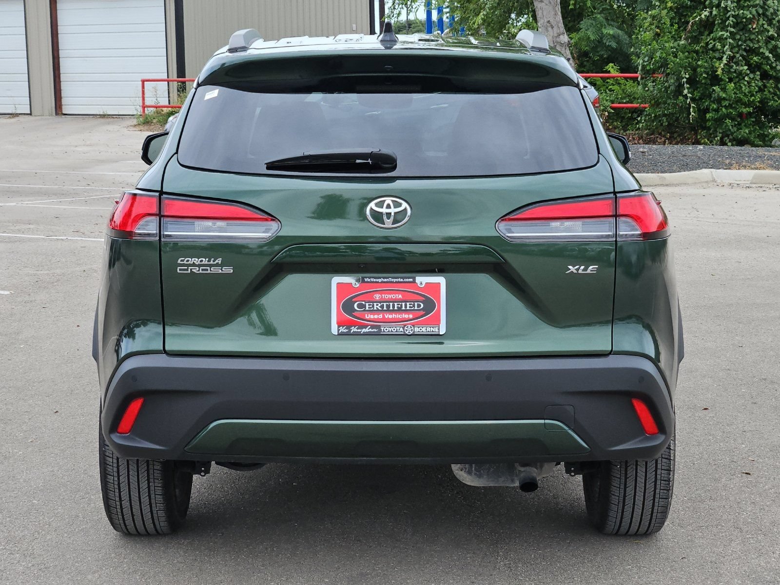 Certified 2025 Toyota Corolla Cross XLE FWD image 4