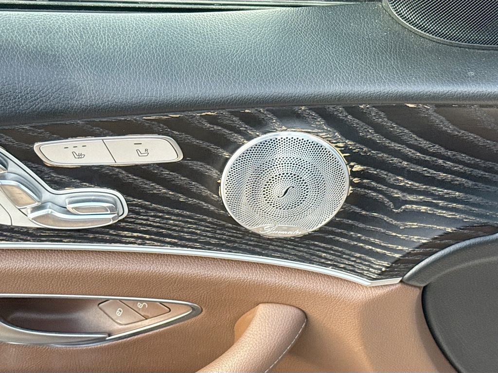 Used 2017 Mercedes-Benz E 300 image 19