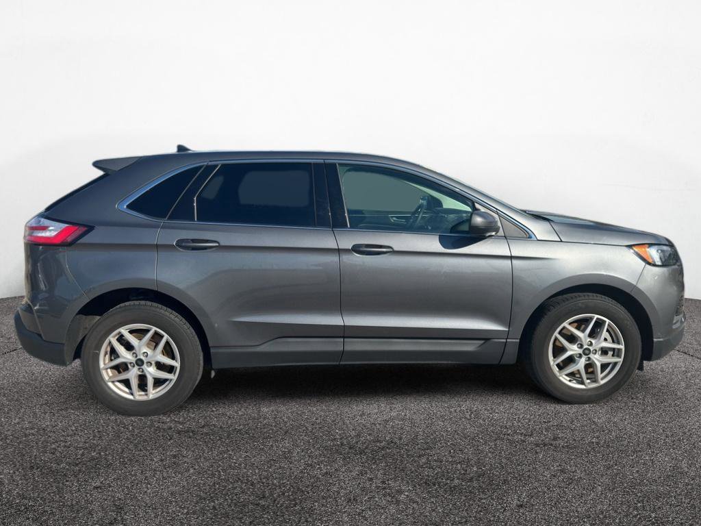 Used 2024 Ford Edge SEL w/ Convenience Package AWD/4WD image 8