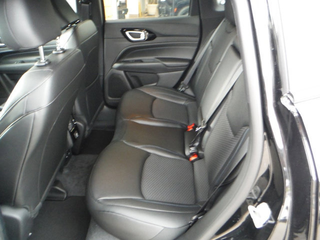 New 2026 Jeep Compass Latitude AWD/4WD image 39