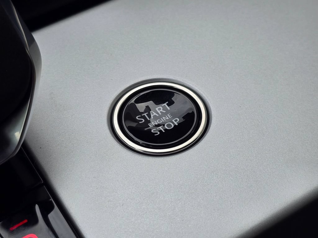 New 2026 Land Rover Range Rover Long Wheelbase SE AWD/4WD image 25