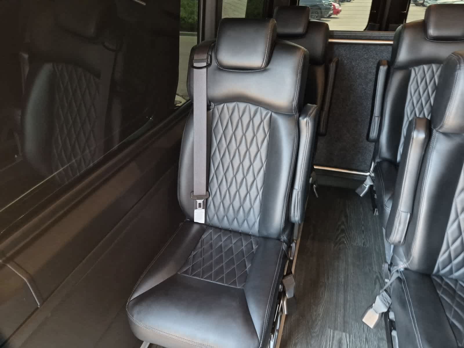 Used 2022 Mercedes-Benz Sprinter 3500 image 20