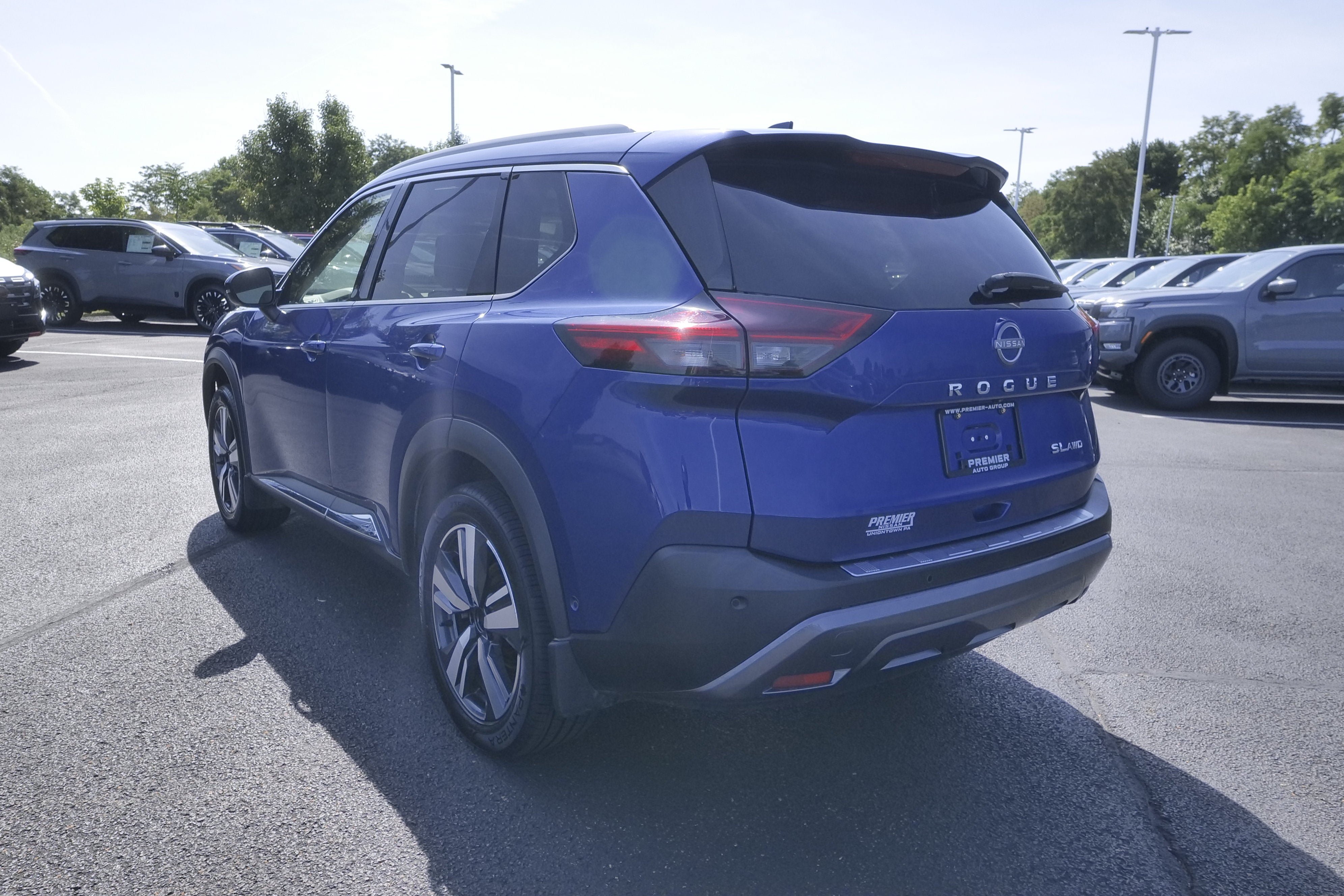 Used 2022 Nissan Rogue SL w/ SL Premium Package AWD/4WD image 8