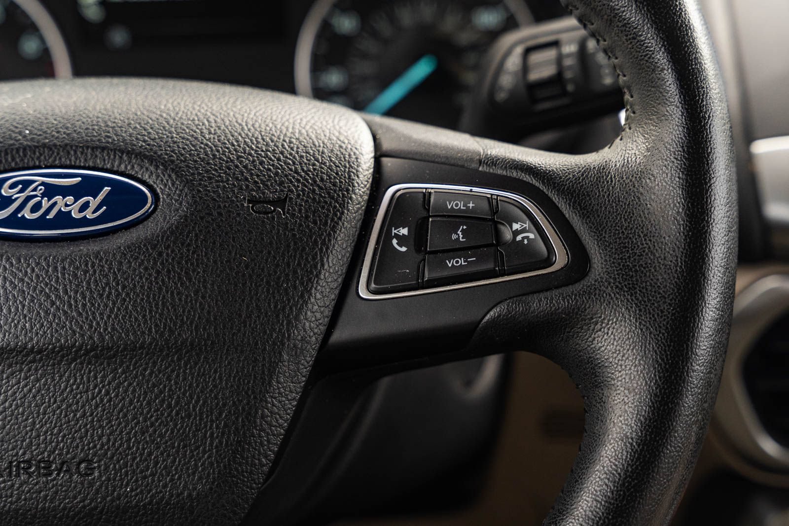 Certified 2018 Ford EcoSport SE w/ SE Convenience Package FWD image 27