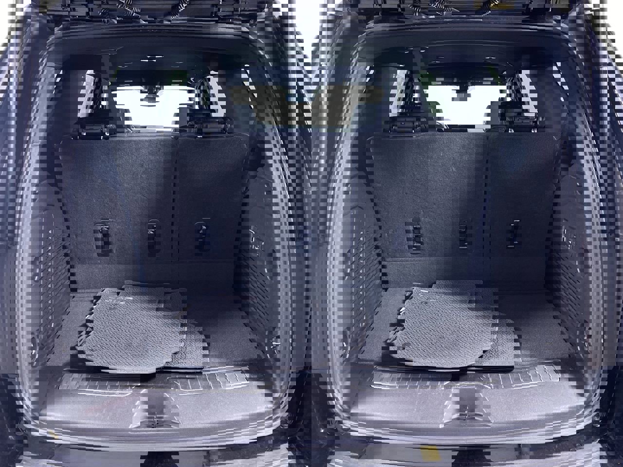 Certified 2025 GMC Yukon Denali image 15