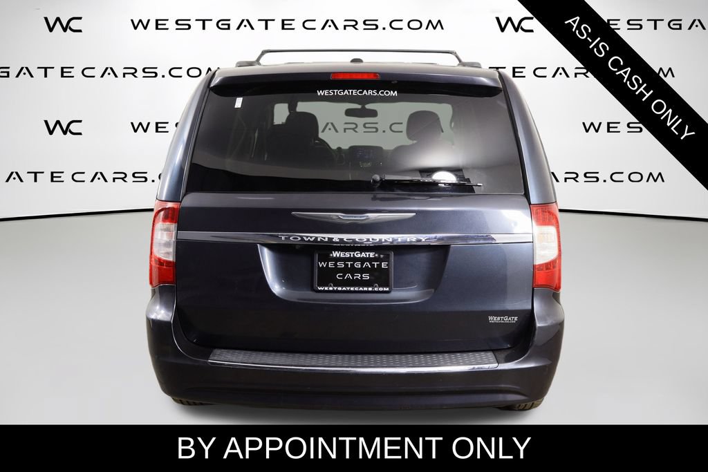 Used 2014 Chrysler Town & Country Touring FWD video 3