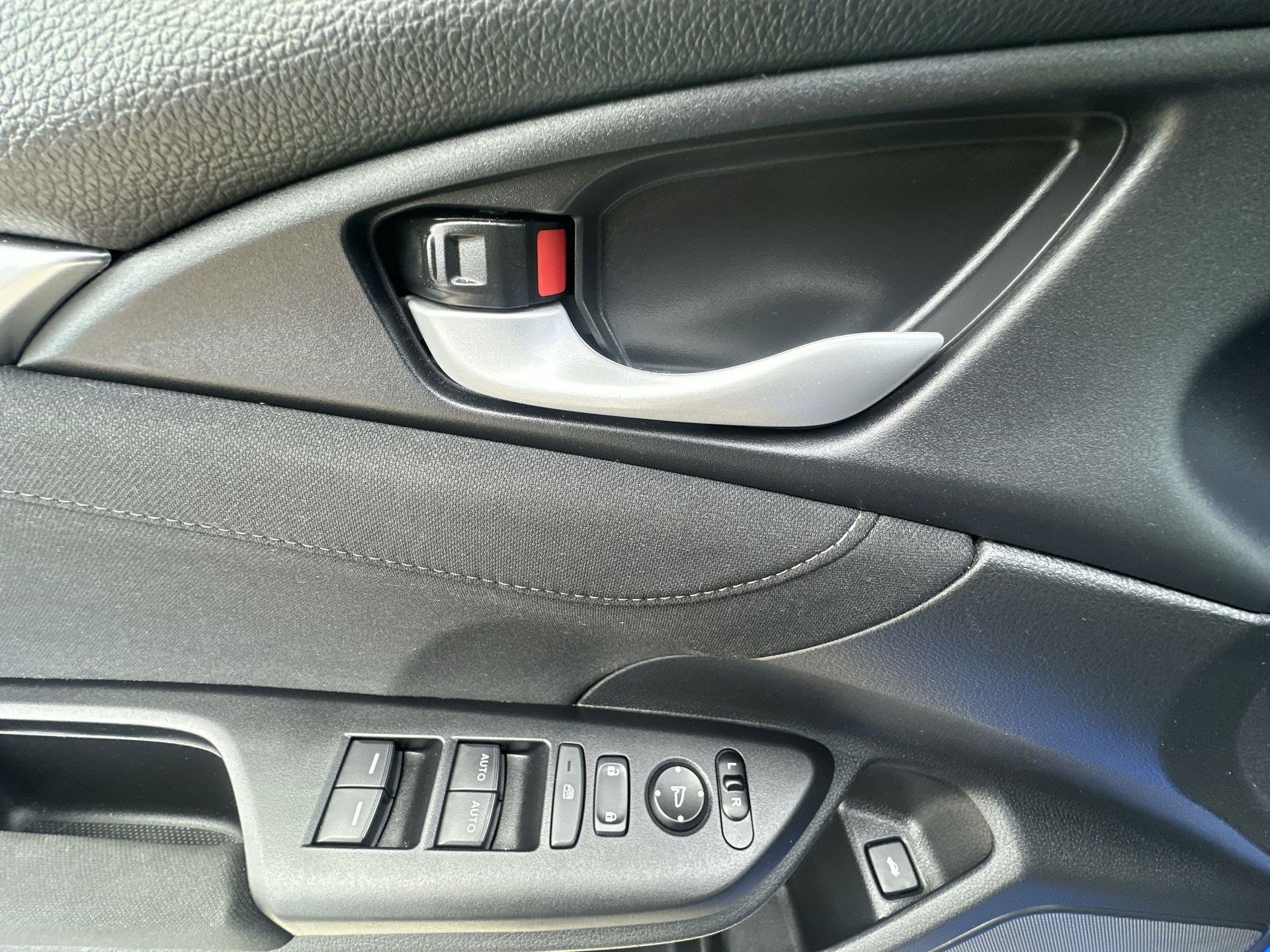 Used 2019 Honda Civic EX image 15