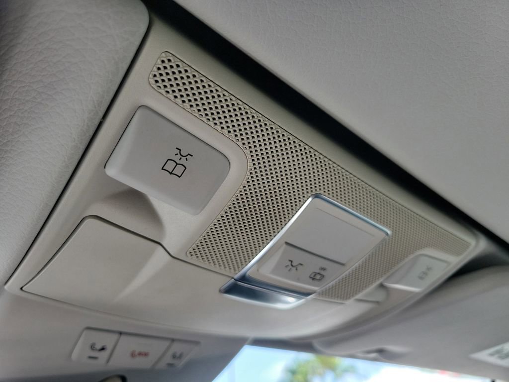 Used 2015 Mercedes-Benz SL 400 image 22