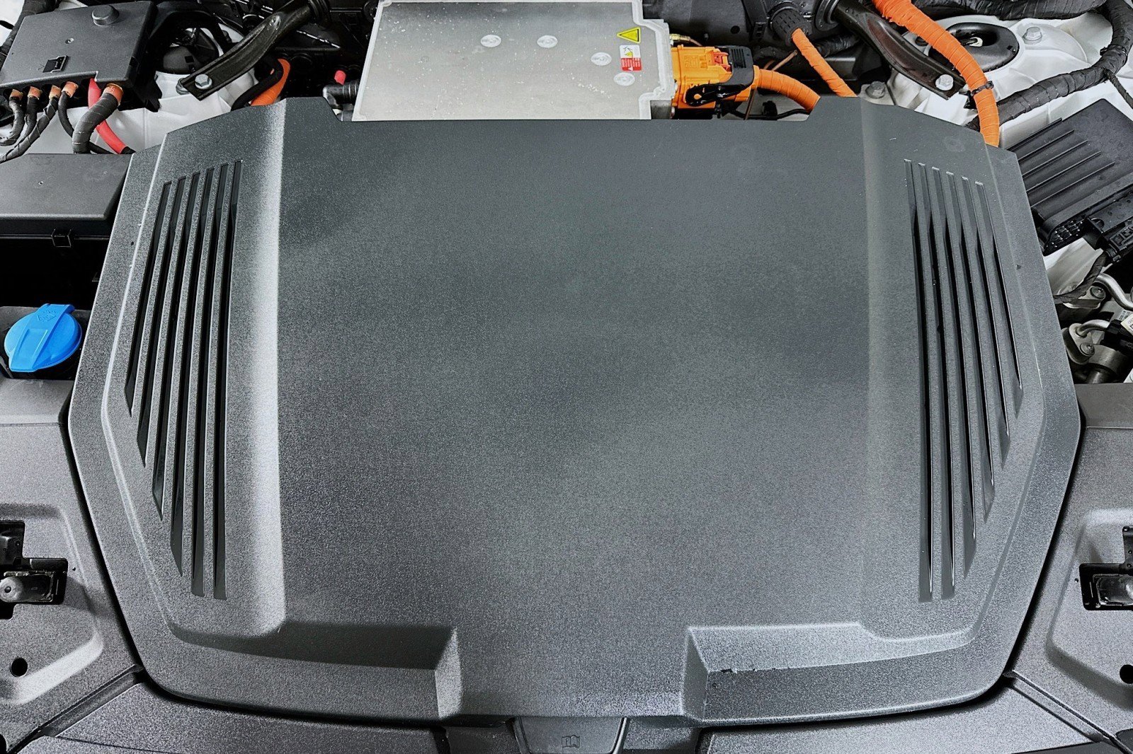 Used 2022 Audi e-tron Premium Plus w/ Premium Plus Package image 13