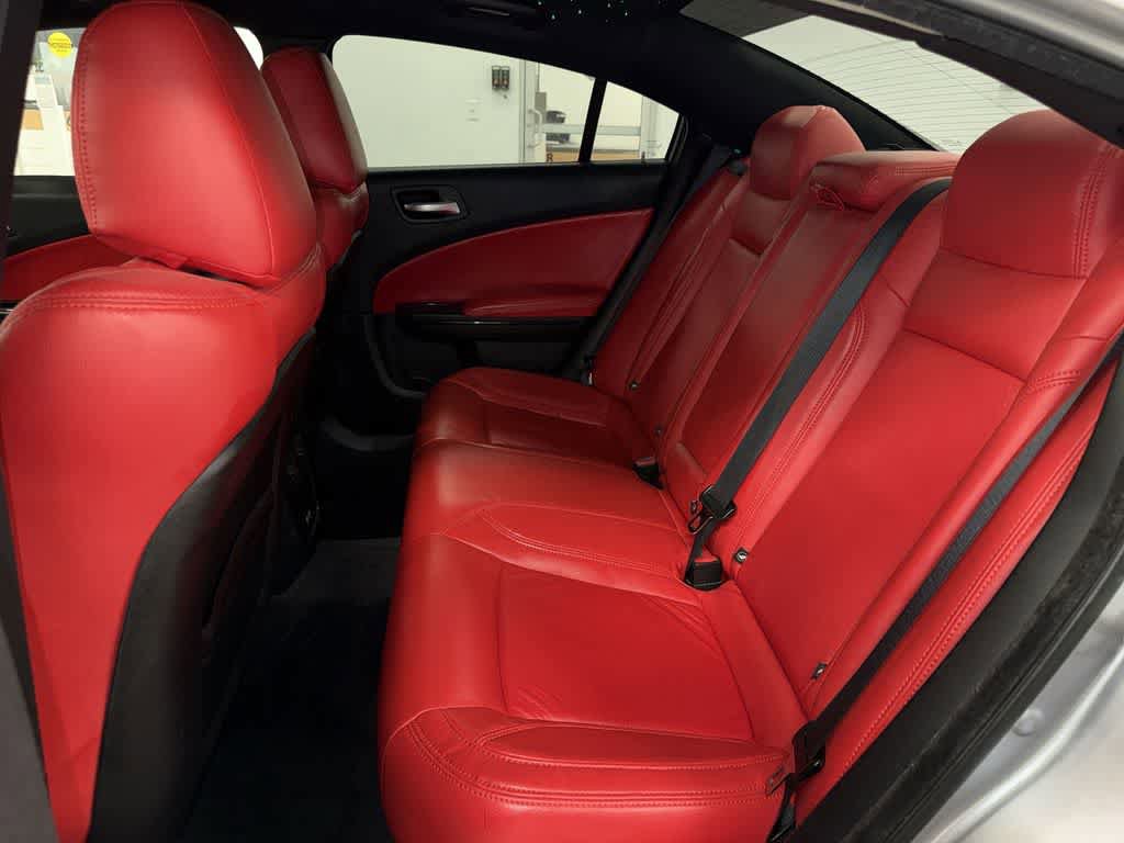 Used 2017 Dodge Charger R/T w/ Blacktop Package RWD image 17