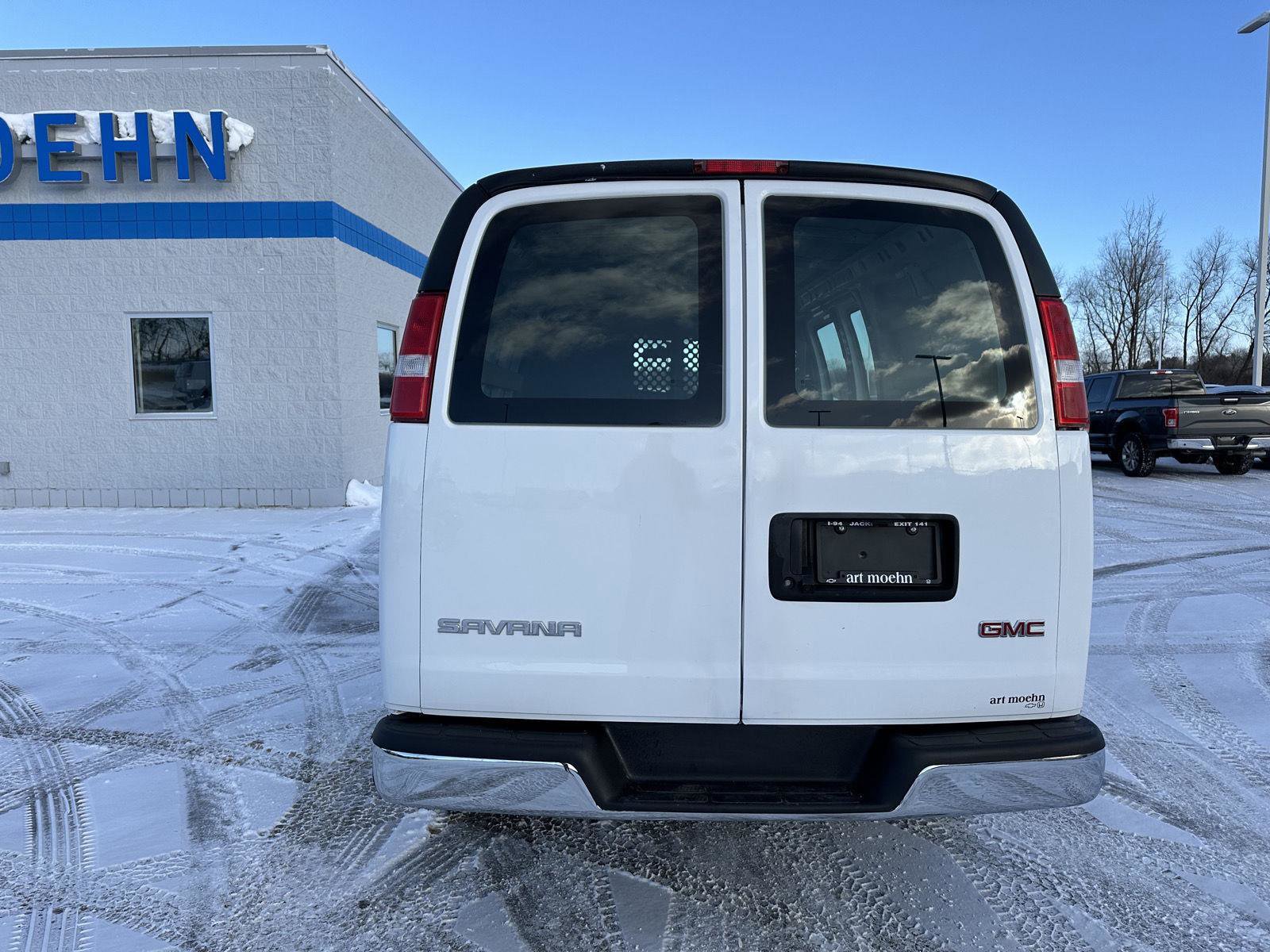 Used 2023 GMC Savana 2500 image 7