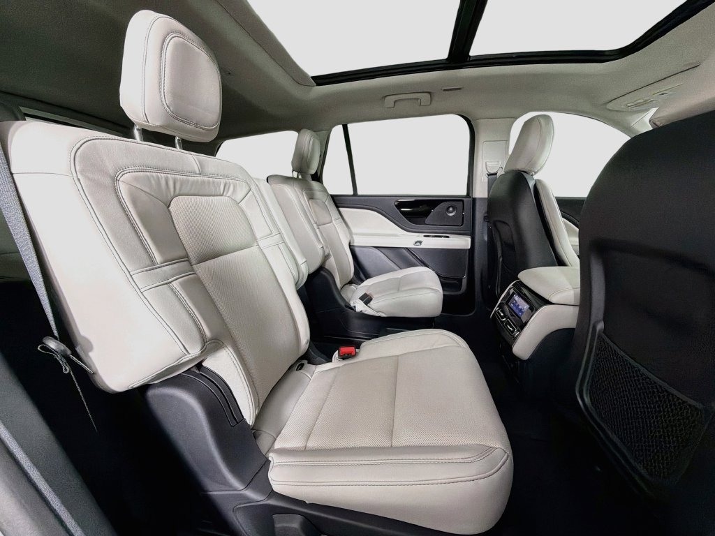 New 2027 Lincoln Aviator Reserve RWD image 29