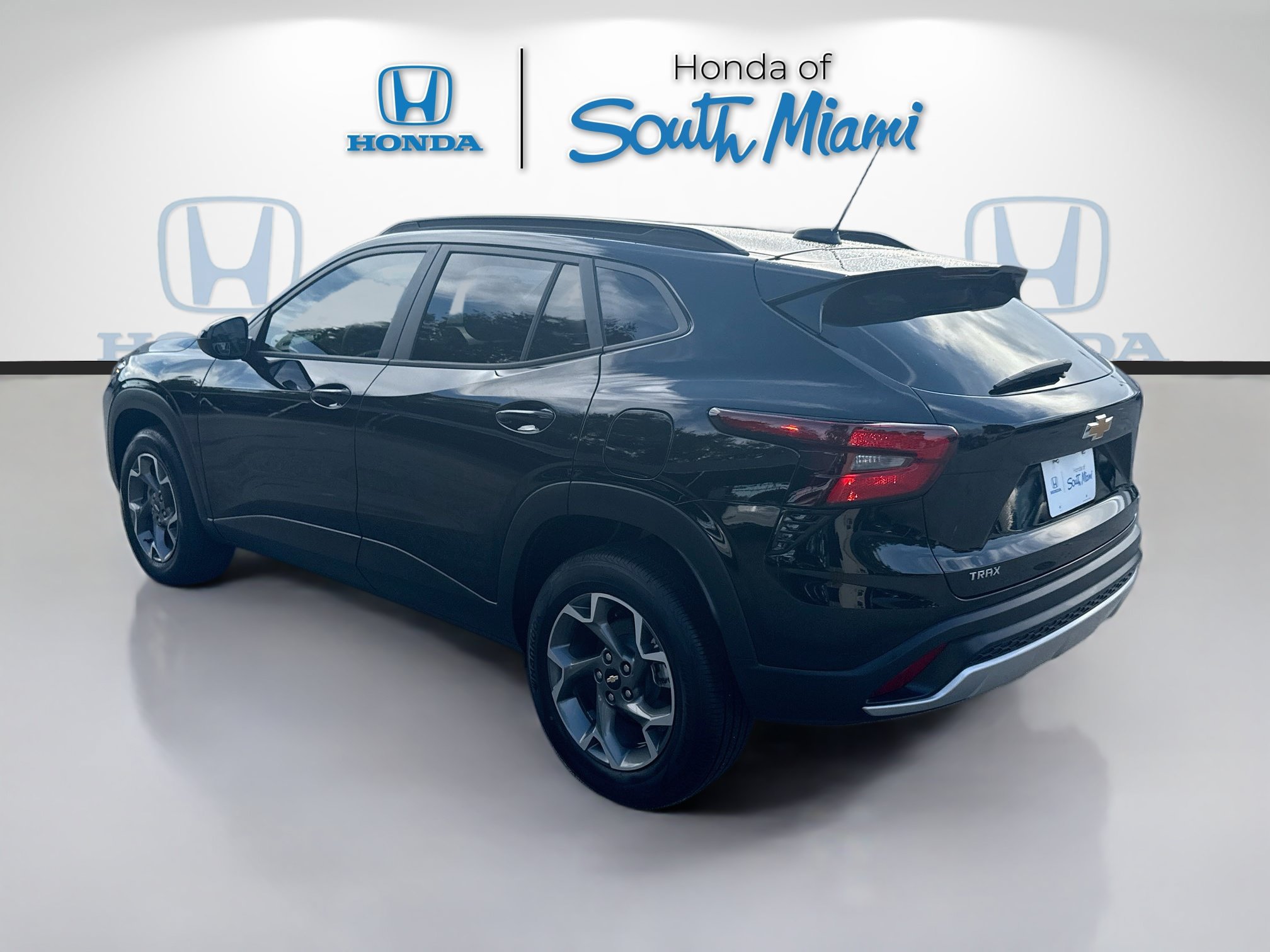 Used 2026 Chevrolet Trax LT FWD image 5