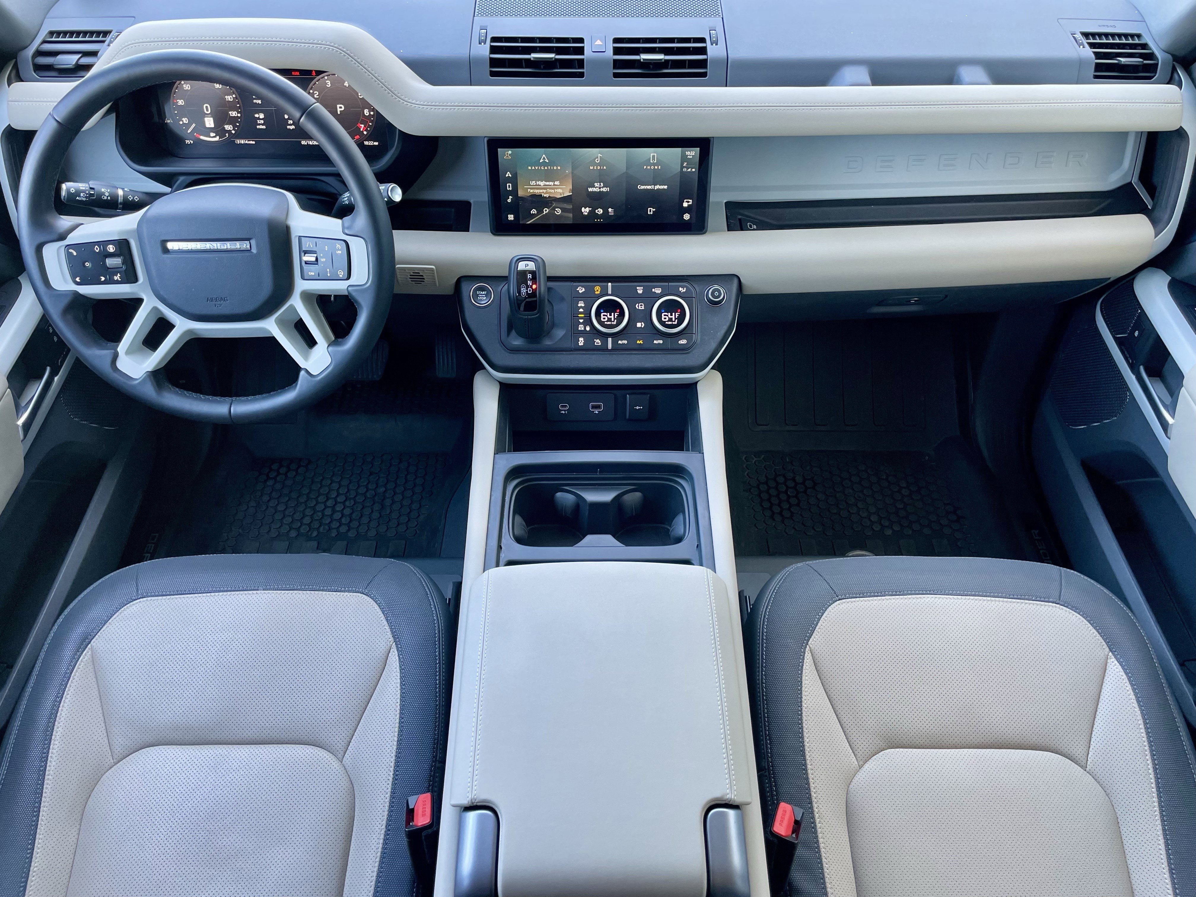 Used 2024 Land Rover Defender 110 X-Dynamic SE AWD/4WD image 16