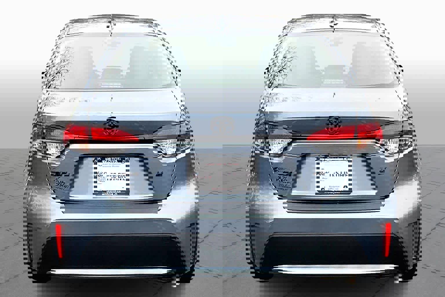 Used 2022 Toyota Corolla LE w/ Body Protection Package (TMS) image 5