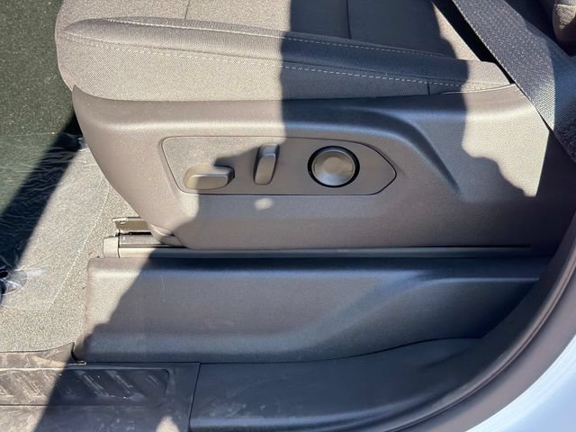 New 2026 Chevrolet Silverado 2500 Custom w/ Custom Value Package AWD/4WD image 20
