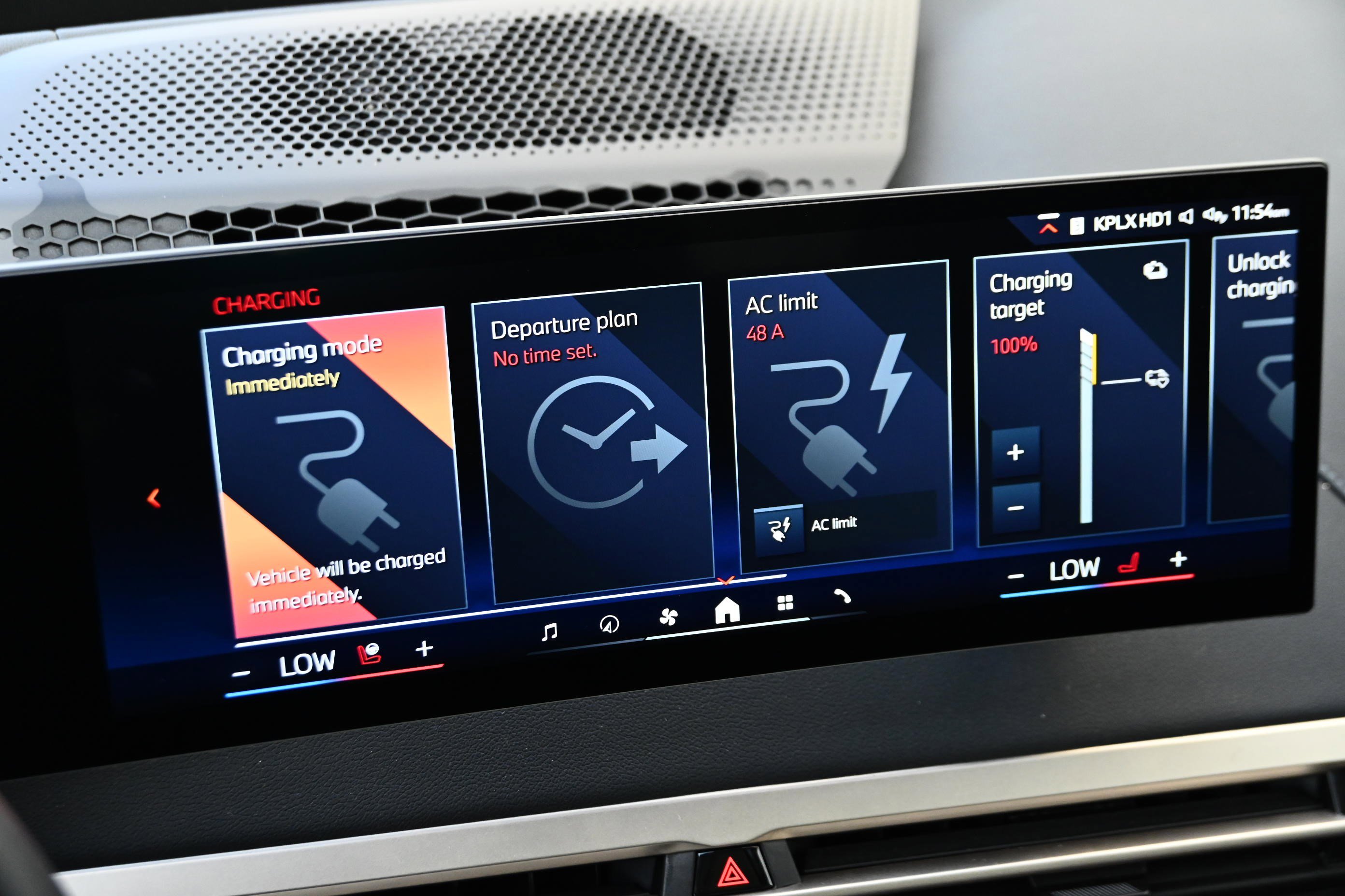 Certified 2025 BMW iX xDrive50 image 16