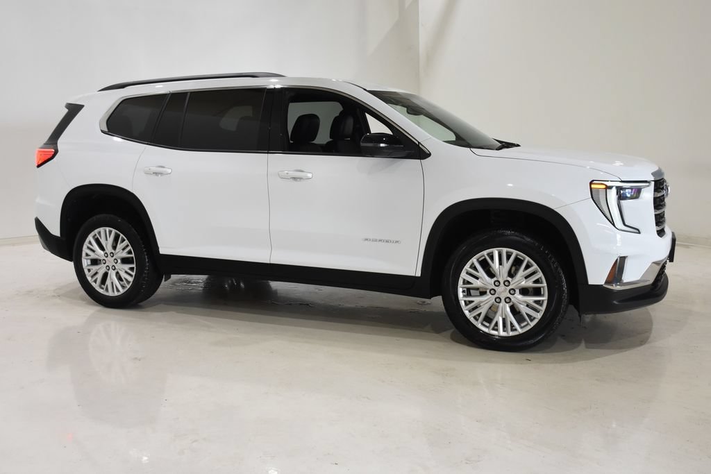 Used 2024 GMC Acadia Elevation FWD image 3