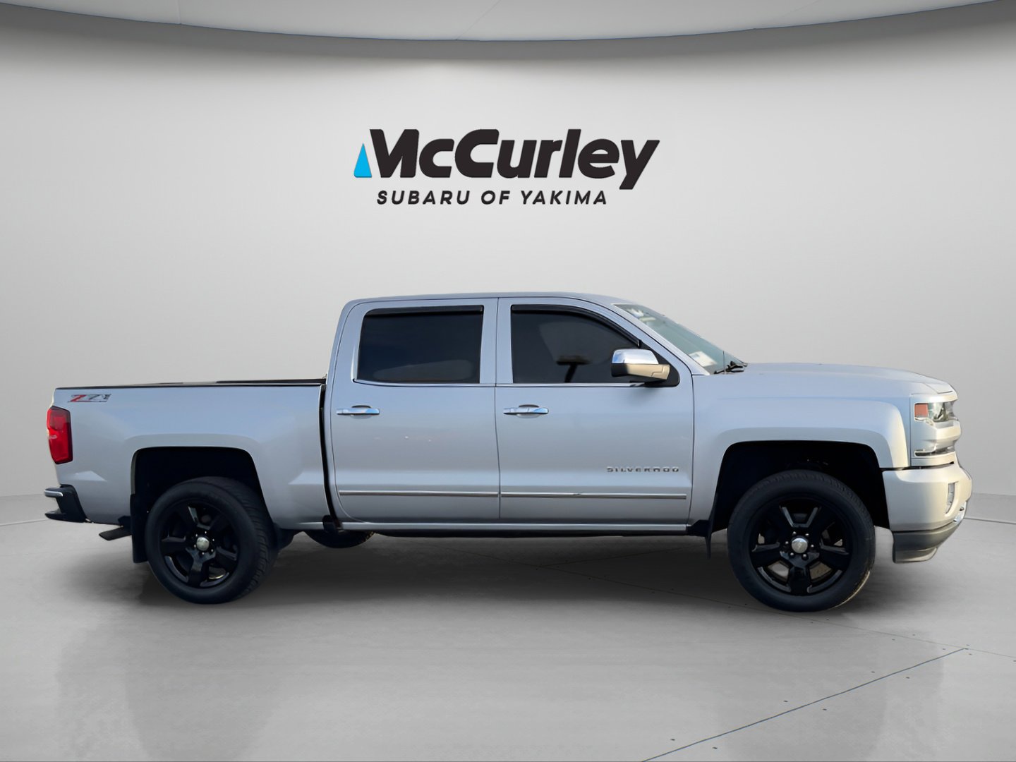 Used 2017 Chevrolet Silverado 1500 LTZ Z71 image 6
