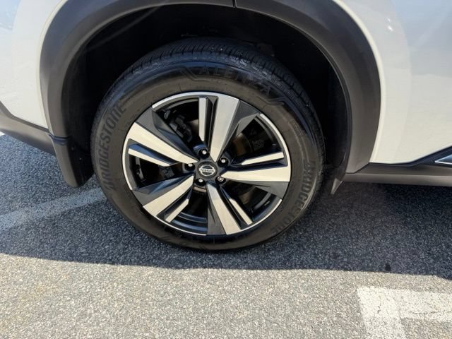 Certified 2021 Nissan Rogue SL w/ Premium Package AWD/4WD image 13