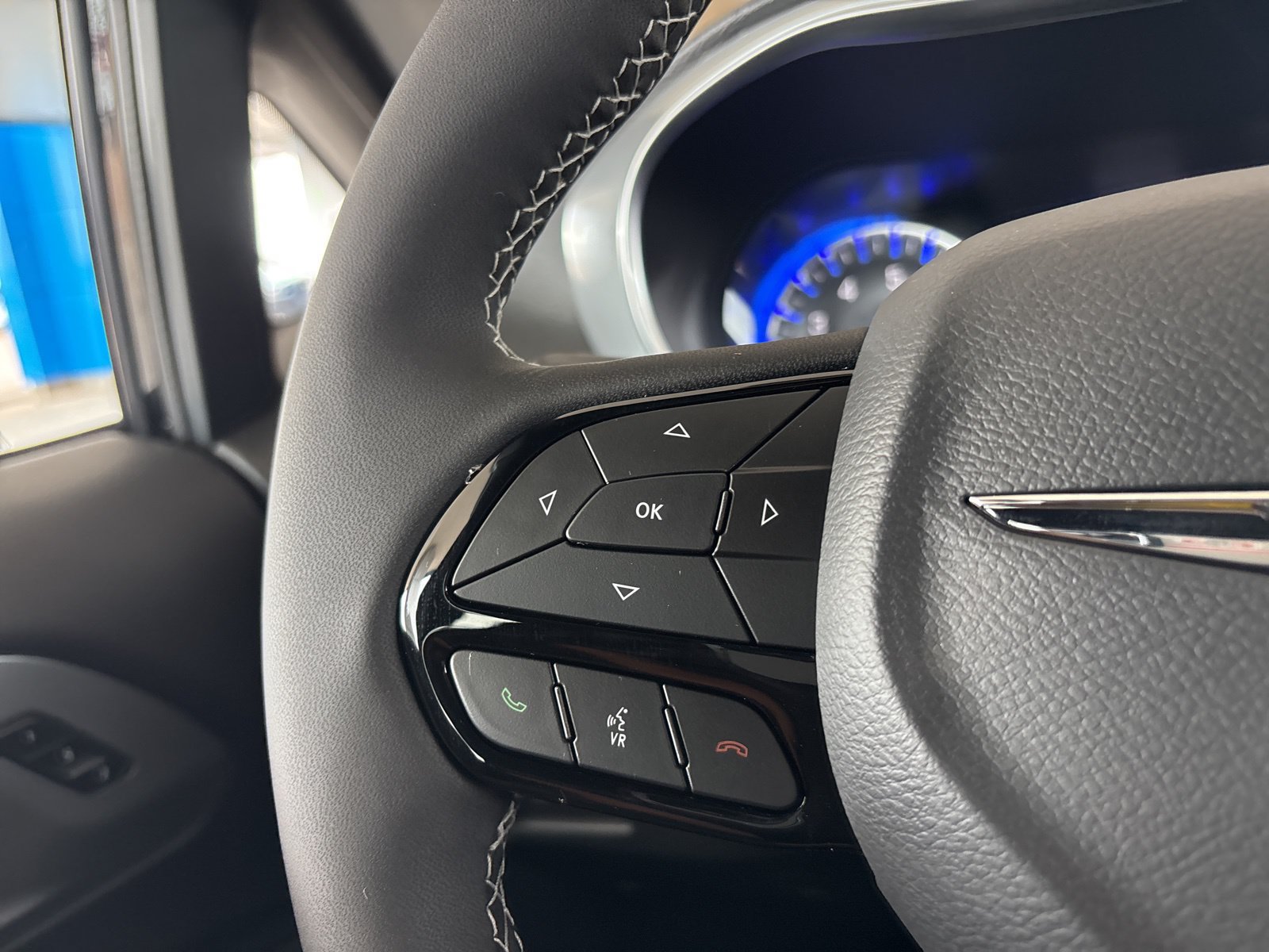 New 2026 Chrysler Pacifica Limited w/ S Appearance Package FWD image 32