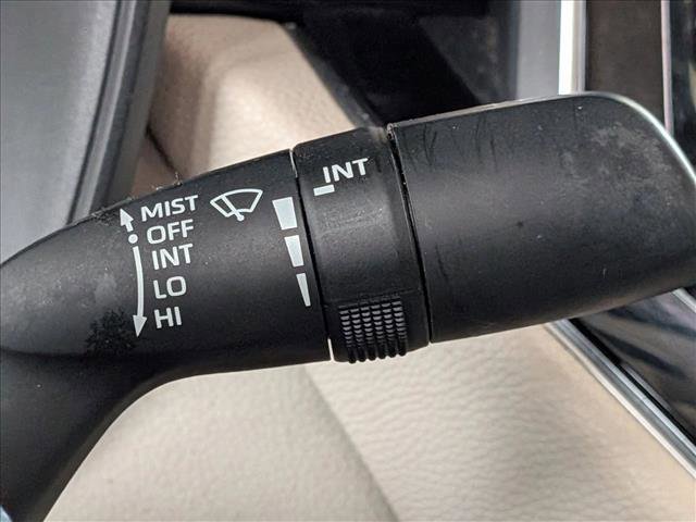 Used 2021 Toyota Corolla LE FWD image 11