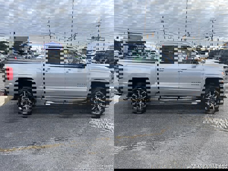 Used 2017 Chevrolet Silverado 1500 LT w/ All Star Edition image 6