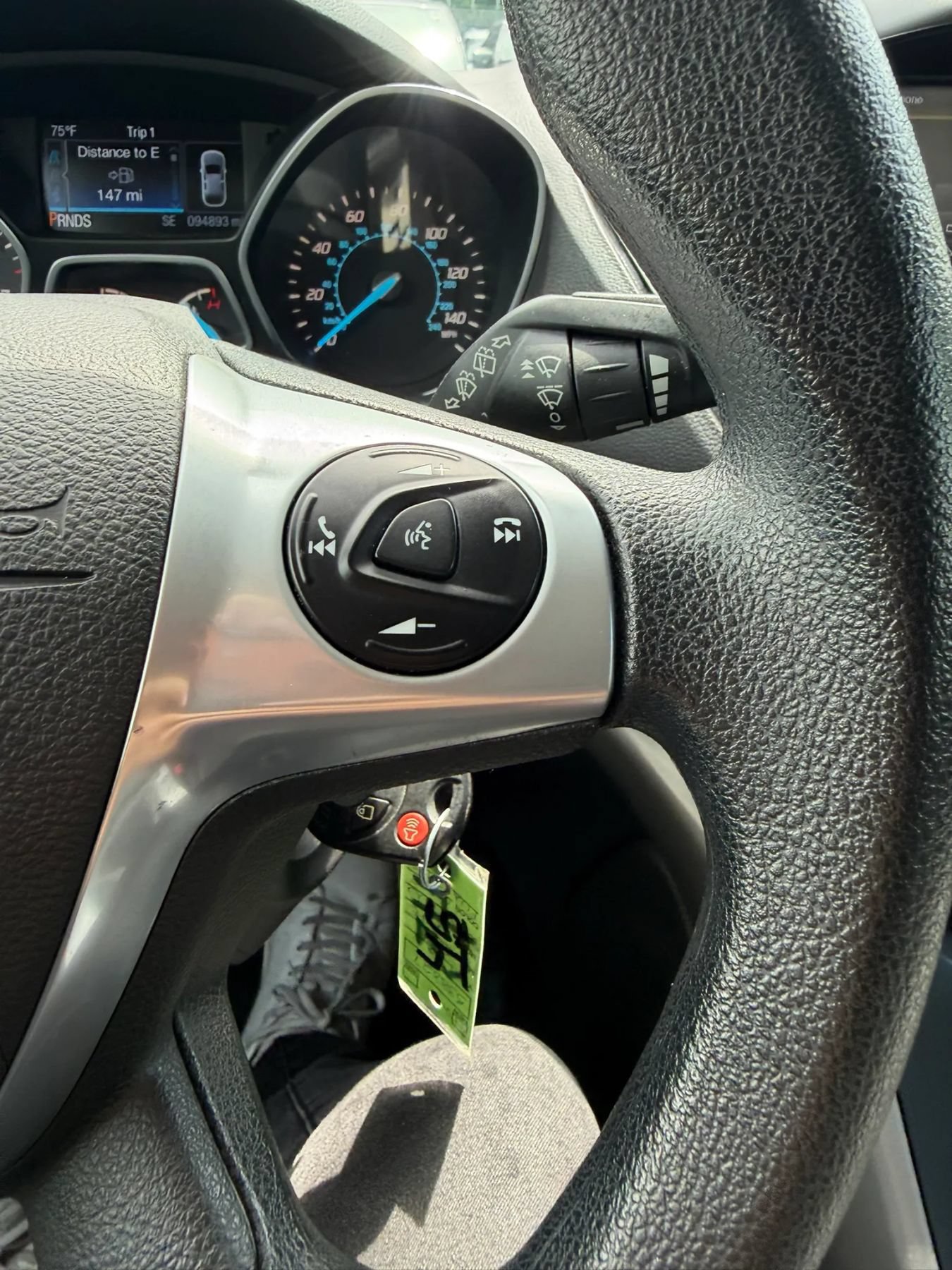 Used 2015 Ford Escape SE w/ Equipment Group 201A FWD image 18