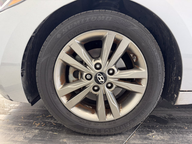 Used 2017 Hyundai Elantra SE FWD image 10