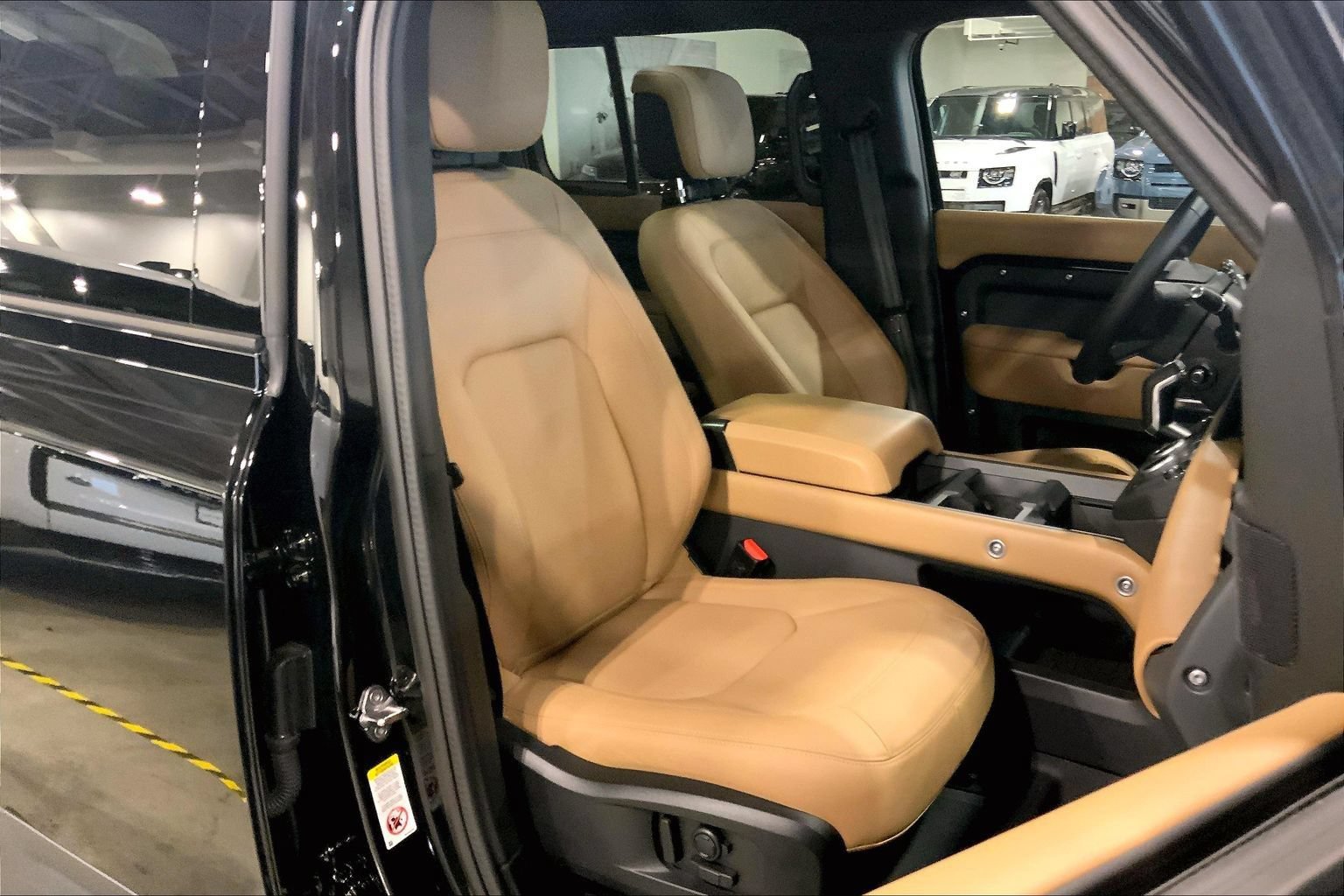 Certified 2025 Land Rover Defender 110 S AWD/4WD image 8